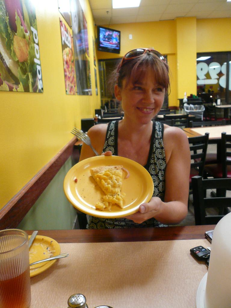 Tanya finding out for herself just how bad macaroni and cheese pizza is. Tanya finding out for herself just how bad macaroni and cheese pizza is.