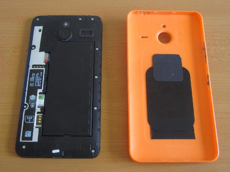 Magnetic car phone mounts usually come with a magnetic plate you can put underneath the case of your phone. I taped it to the inside battery shell of a Microsoft Lumia 640 XL. (February 20, 2017) Magnetic car phone mounts usually come with a magnetic plate you can put underneath the case of your phone. I taped it to the inside battery shell of a Microsoft Lumia 640 XL.