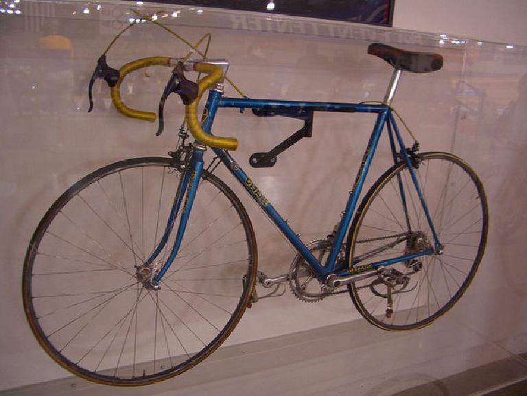 The Gitane Greg LeMond rode to victory in the 1983 World Championships. His teammate Bernard Hinault won the Tour on a somewhat similar bike the year before. (Photo: User airmailv2 on <a href=" http://www.flickr.com/photos/airmailv2/375796581/lightbox/" class="external">flickr.com</a>) Thumbnail