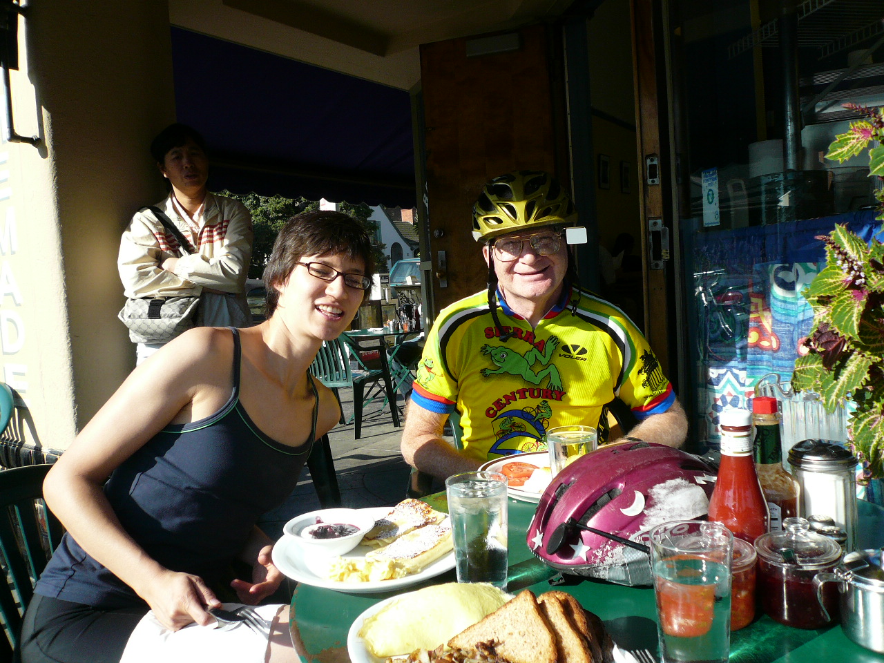 Sarah, Joe and I stopped for breakfast after biking 1 mile.  Phew, what a workout!