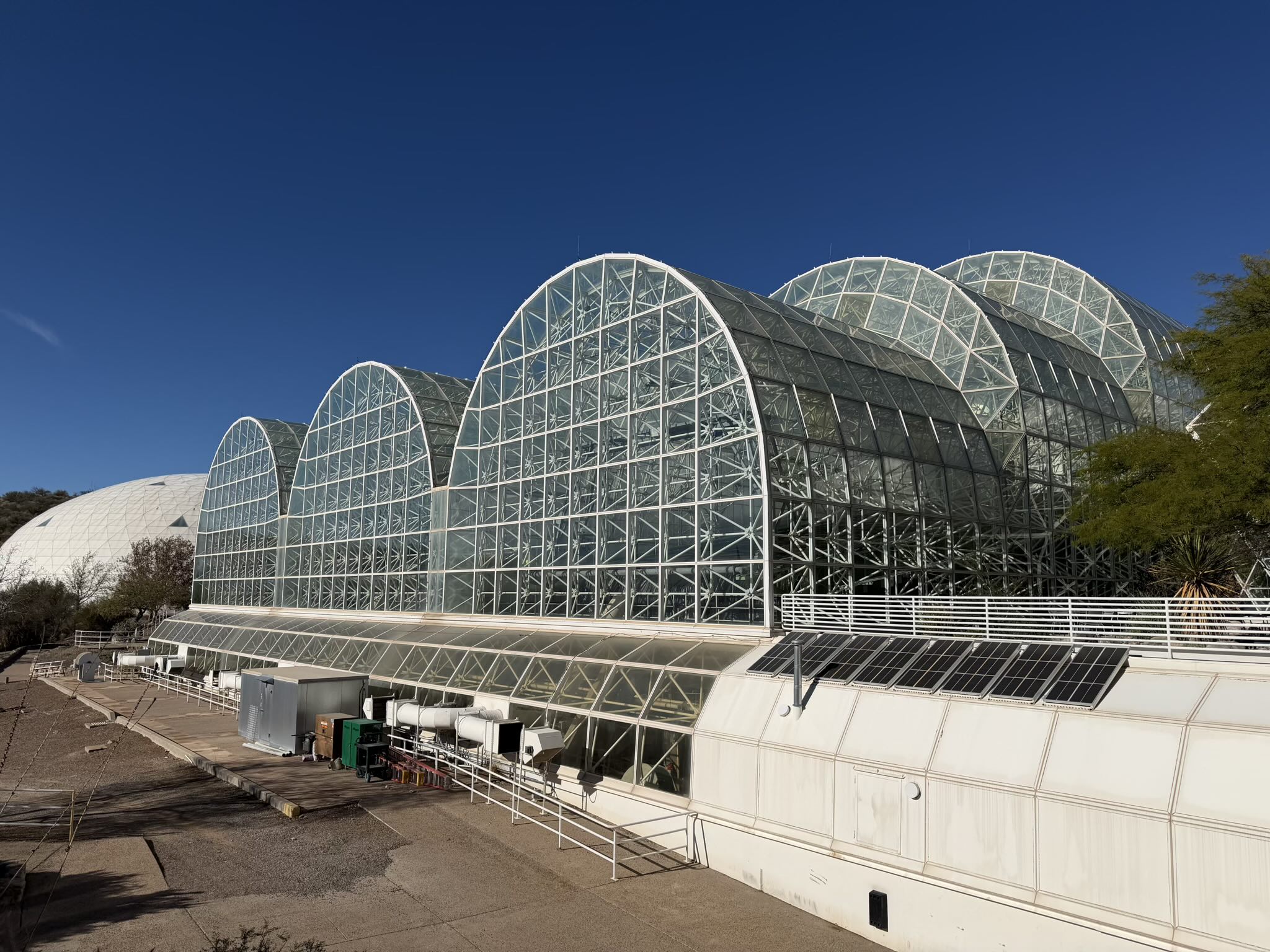 The greenhouses of Biosphere was created with three football field's worth of glass and lots of tubular steel. At the time, an order of that specific grade of high-strength, sealed glass was one of the largest single architectural orders in the country.