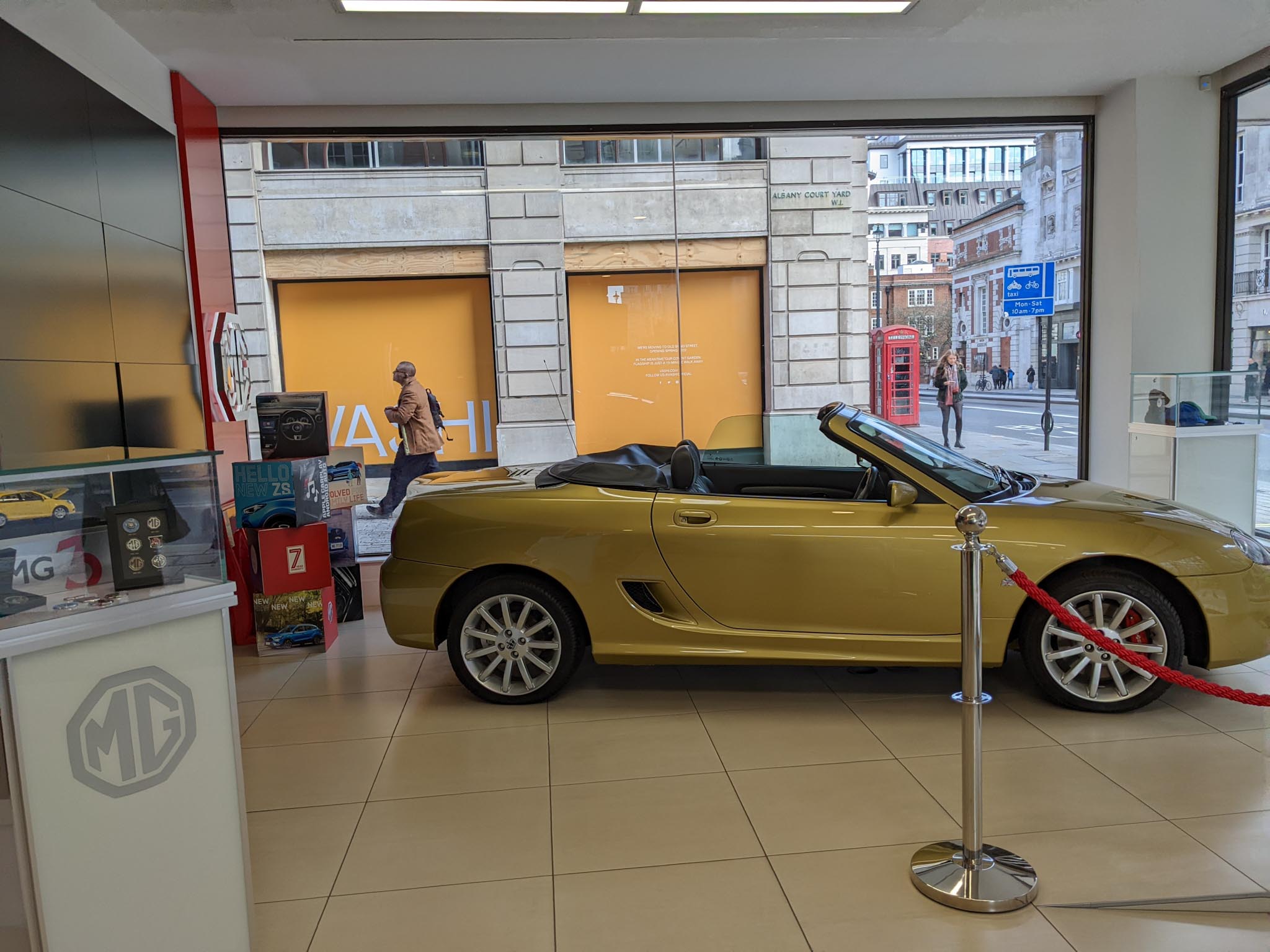 The Queen's Golden Jubilee MG TF was the 1.5 millionth MG. It was inside the MG store near Piccadilly Circus in London. 