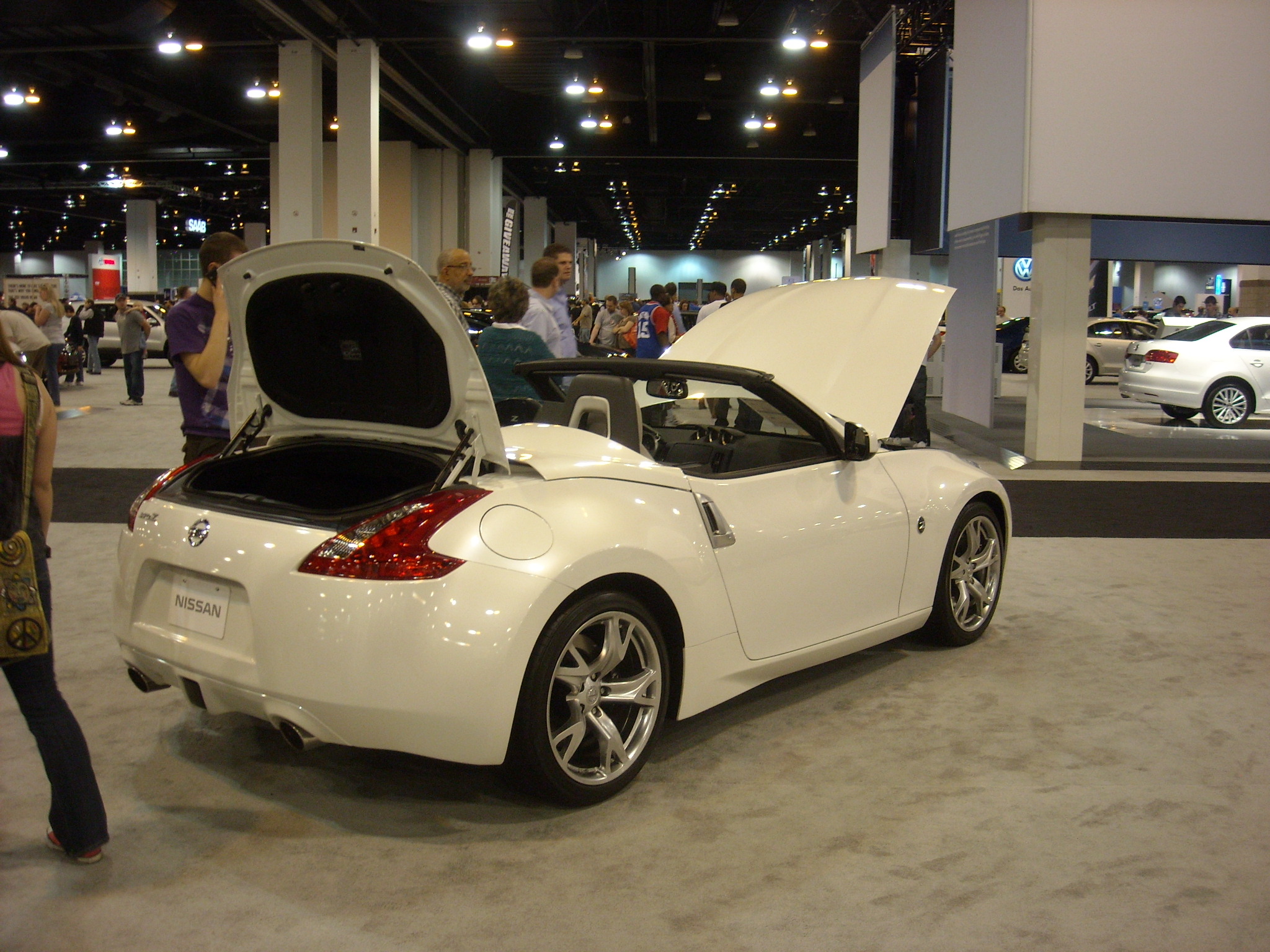 The Nissan 370Z Roadster, my favorite car of the show.