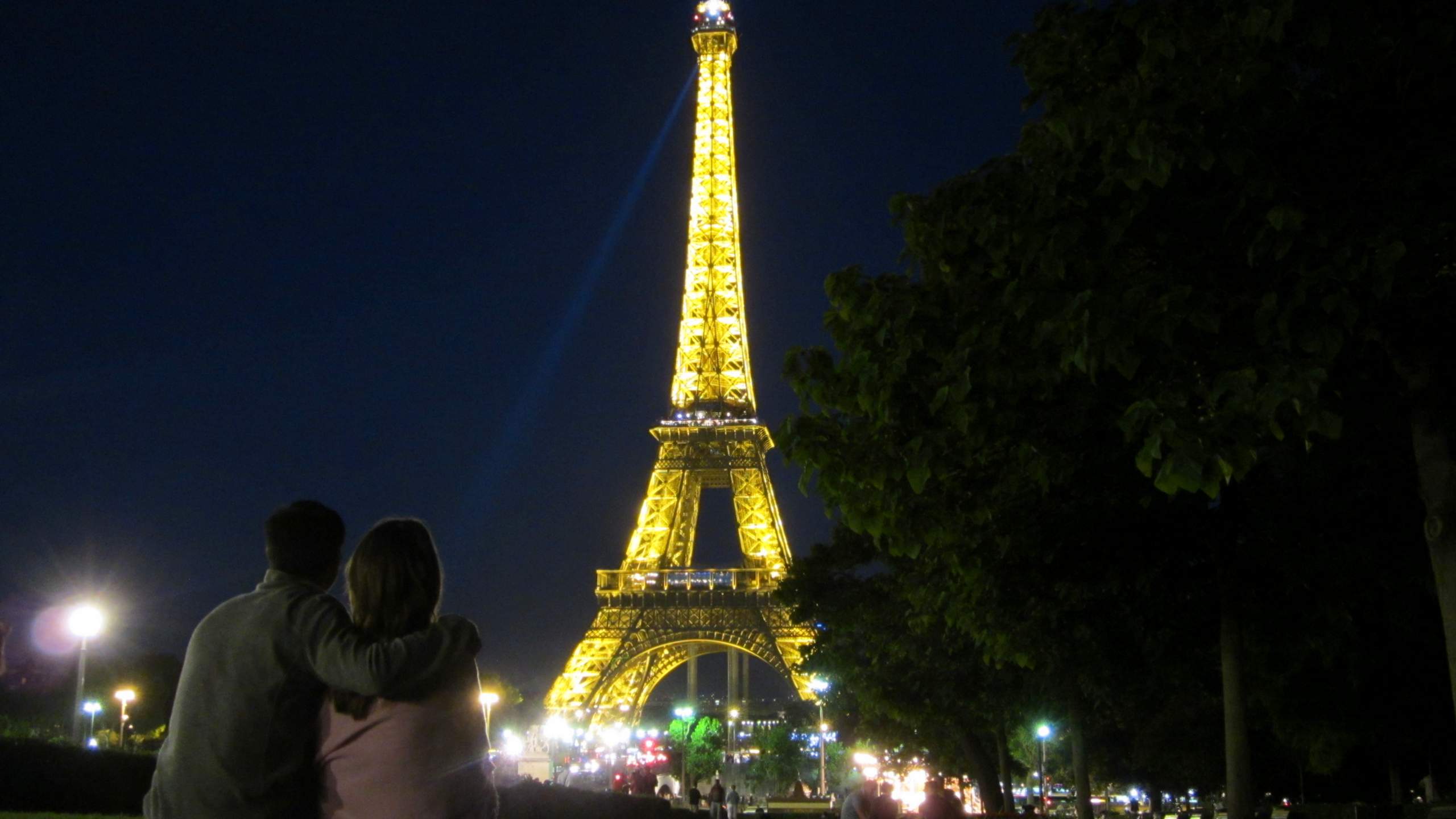 Enjoying the view of the Eiffel Tower on Katia's birthday.