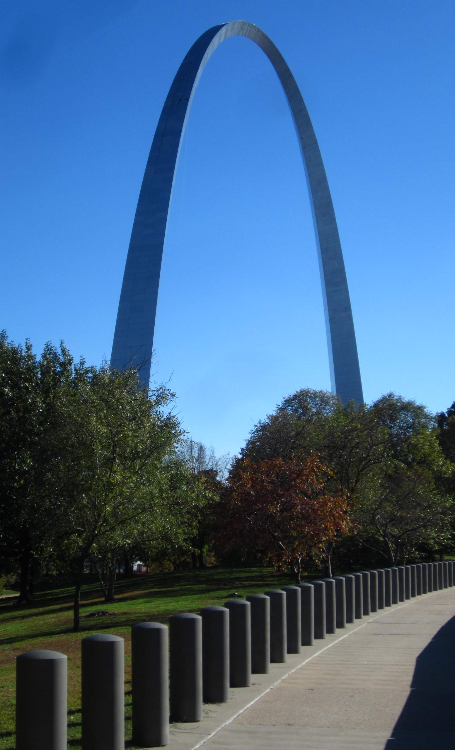 The iconic Gateway Arch.