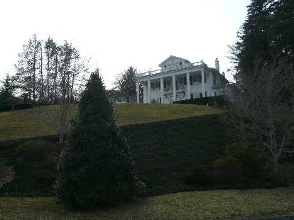 Estate overlooking Beaver Lake. Estate overlooking Beaver Lake.