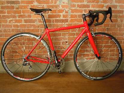 Christopher Fahey's Parlee Z5 which he special ordered in Ferrari Red paint.
