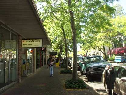 Downtown Bellingham was nice, with quite a few cafes, shops, restaurants, and galleries. Downtown Bellingham was nice, with quite a few cafes, shops, restaurants, and galleries.