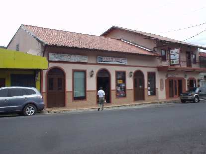 This Mailboxes Etc. was one of the only American chain stores in Boquete. (08 Mar 2007) This Mailboxes Etc. was one of the only American chain stores in Boquete.