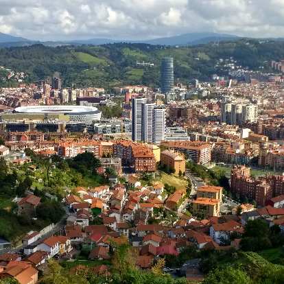 The view of Bilbao from the western side.