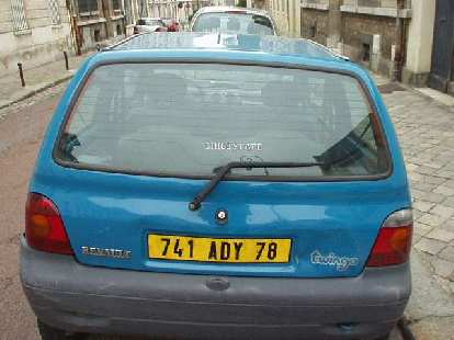 Californian in Versailles: I thought it was funny to see this Twingo with a "Chico State" sticker on its rear window!