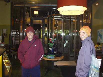 Guy and Kathrin keeping warm at Starbucks on the very cold morning of the Chicago Marathon. Guy and Kathrin keeping warm at Starbucks on the very cold morning of the Chicago Marathon.