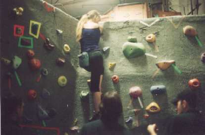 Another boulder problem, the "web shoot" or something like that. Kind of a disorganized "comp" but still lots of fun! Photo: Another boulder problem, the "web shoot" or something like that. Kind of a disorganized "comp" but still lots of fun!