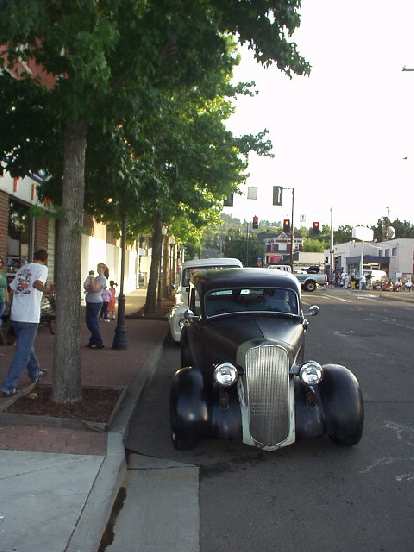 A 30s Ford (?) A 30s Ford (?)