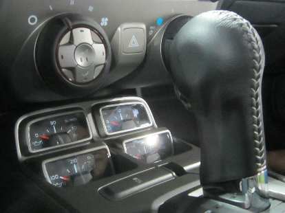 center console gauges, 2015 Chevrolet Camaro