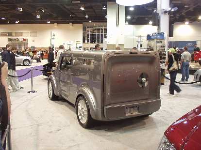 Even uglier: the Ford SYN US concept, inspired by bullet-proof bank trucks.