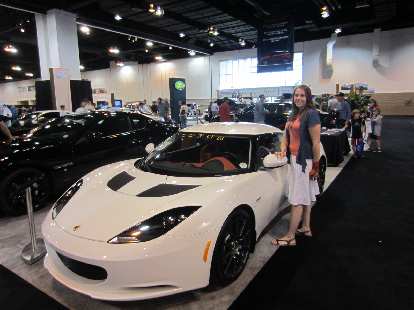 Kelly models with a Lotus Evora.