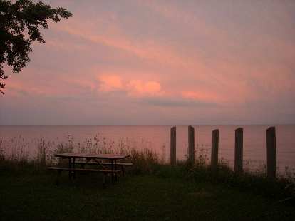 I watched a nice sunset at Wheatley Provincial Park, Ontario by Lake Erie---one of the Great Lakes. (09 Aug 2011) I watched a nice sunset at Wheatley Provincial Park, Ontario by Lake Erie---one of the Great Lakes.