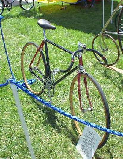 A vintage (~1918) track bike.