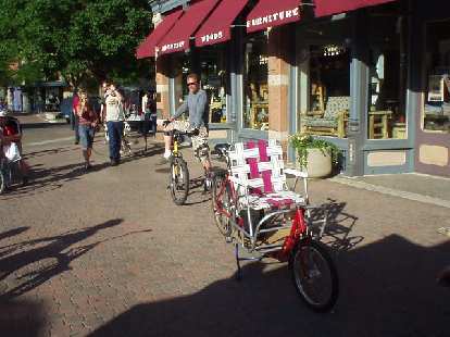 A "tandem" with a lawn chair. Whoever would ride in the lawn chair had it good. A "tandem" with a lawn chair. Whoever would ride in the lawn chair had it good.