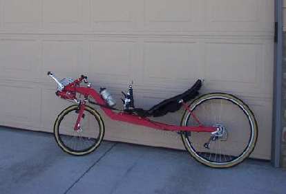 Shortly thereafter I made a brief detour home to fetch the Reynolds Wishbone square-tube recumbent.