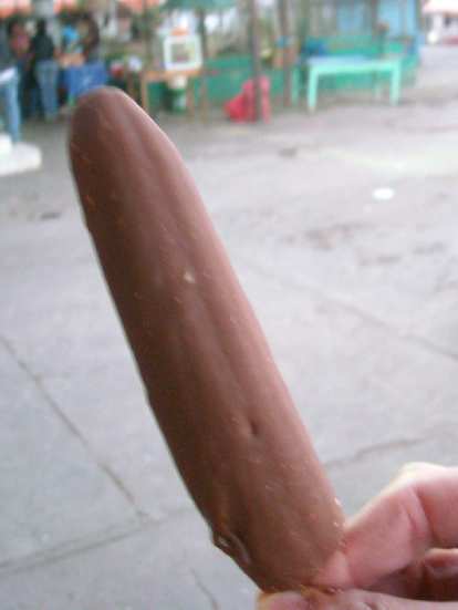 Chocobanano (chocolate-dipped banana) cost Q1 (or USD$0.12) in San Andres Itzapa.