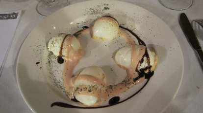 Hard-boiled eggs as an entr̩e.
