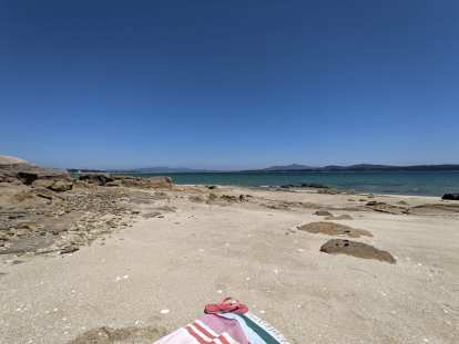 A beach on the southeast side of Isla de Arousa. (15 Jul 2021) A beach on the southeast side of Isla de Arousa.