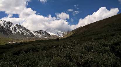 Grays Peak as seen a mile out from the winter trailhead. Grays Peak as seen a mile out from the winter trailhead.
