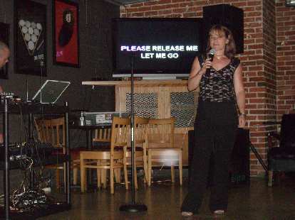 Tanya singing a song that was not exactly what she had requested! Tanya singing a song that was not exactly what she had requested!