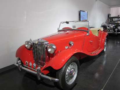 1952 MG TD. 1952 MG TD.