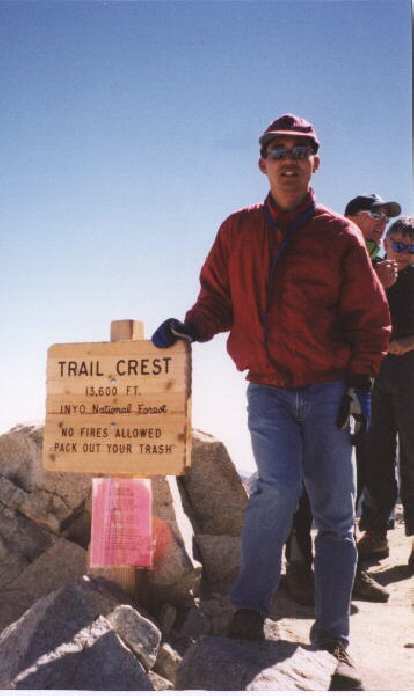 Felix Wong at the Trail Crest at 13,777 ft (10:40 a.m.). Just 2 miles to the top!