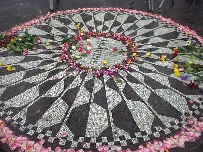 The John Lenon memorial in Central Park. The John Lenon memorial in Central Park.