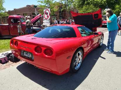 A red fifth-generation Corvette coupe.