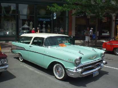 The bright pastel colors seem to only work well with 50s American cars, like this one. The bright pastel colors seem to only work well with 50s American cars, like this one.