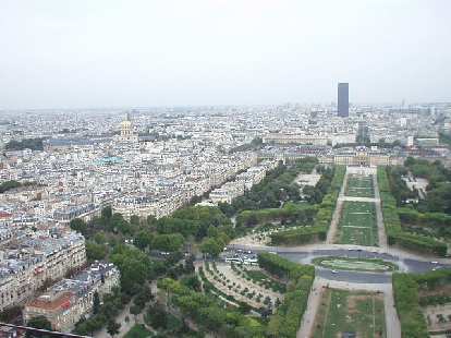 The southeastern view of Paris from the Eiffel Tower.