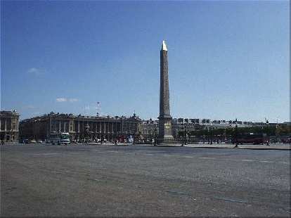 This is La Place de la Concorde at the end of the Champs-Elys̩ées.
