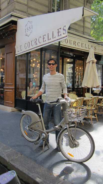 Felix Wong with a city bike. (08 Aug 2013)