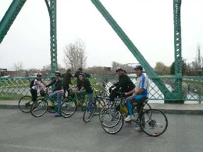 One afternoon, a bunch of us rented bicycles for a leisurely ride on the Canal de Lachine bike trail after school. (07 May 2008) One afternoon, a bunch of us rented bicycles for a leisurely ride on the Canal de Lachine bike trail after school.
