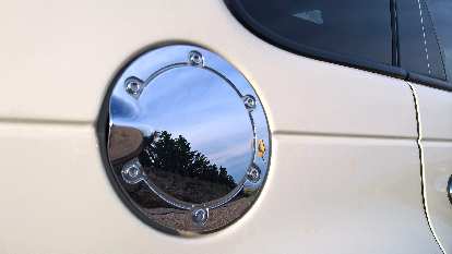 Chrome gas cap, 2005 Chrysler PT Cruiser GT, Cool Vanilla