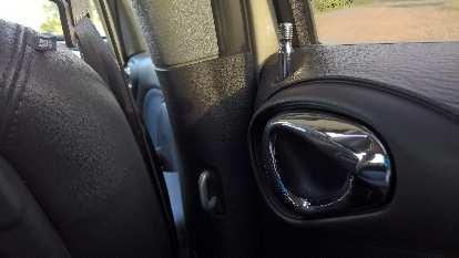 rear chrome interior door handle, 2005 Chrysler PT Cruiser GT