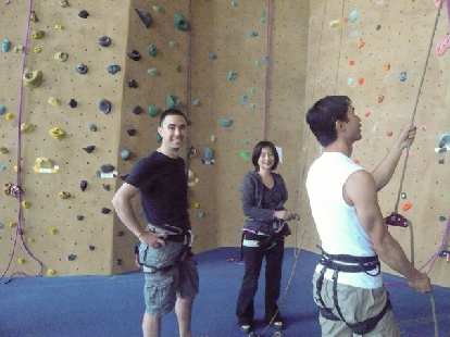 Jeff, Rose, and Felix Wong down below. Photo: Alyssa Umsawasdi. (12 Jul 2009) Jeff, Rose, and Felix Wong down below.