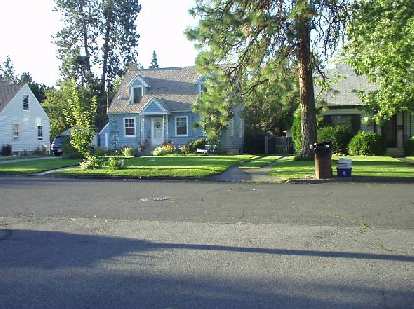 Even the older neighborhoods were beautifully kept with well-maintained lawns and lots of trees.