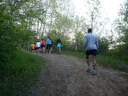 [Mile 0.5] One of the many short-but-steep hills during the race.