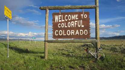 black 2010 Litespeed Archon C2, Welcome to Colorful Colorado sign
