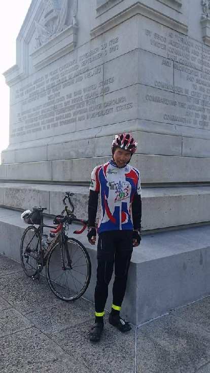 Felix Wong, 2015 Trans Am Bike Race finish, Shermer's Neck, Yorktown Victory Monument