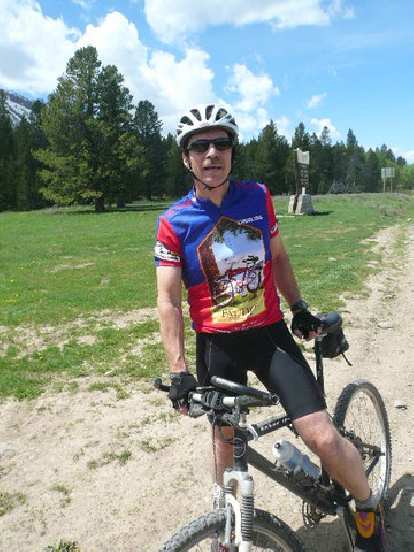 Day 10: Just as I rode across the Idaho border, I encountered this cyclist named Rich wearing a Fat Tire T-shirt. ("Hey, the town where Fat Tire beer is made is where I'm from!" I exclaimed.) Day 10: Just as I rode across the Idaho border, I encountered this cyclist named Rich wearing a Fat Tire T-shirt. ("Hey, the town where Fat Tire beer is made is where I'm from!" I exclaimed.)