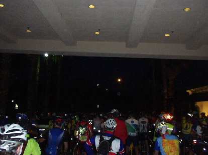 On this last Saturday of the summer, ~150 cyclists gathered around Planet Ultra's Chris Kostman for some last-minute info before the 6:15 a.m. mass start of the Classic Tour of Two Forests.