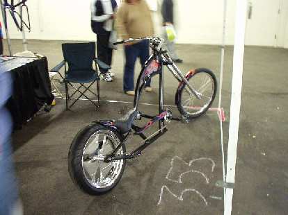 Spiffy fat-tire low-rider... Spiffy fat-tire low-rider...