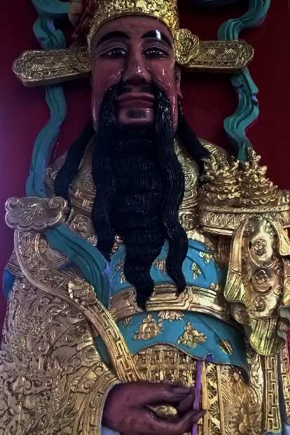 A carving of what I think is a king or a god at the Wen Wu Temple in Yuchi Township, Taiwan.